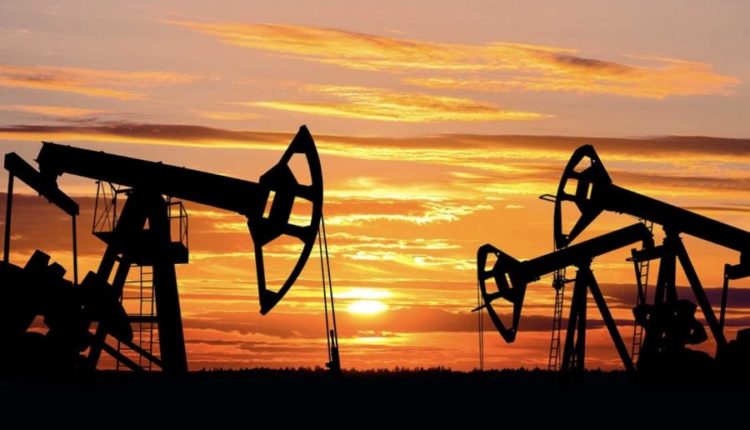 Oil and gas industry delivered $2.8bn a day in pure profit for last 50 years